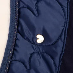 Deken QHP Lily Donkerblauw -Ruiter Hoek Verkoopwinkel deken qhp lily donkerblauw 1500x1500 159286