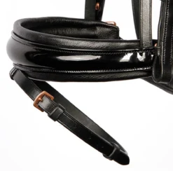 Hoofdstel Harry's Horse Rosegold Lacque II Zwart -Ruiter Hoek Verkoopwinkel hoofdstel harry s horse rosegold lacque ii zwart 1500x1500 118258
