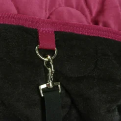 Staldeken Friesian Horse By Horsegear 160gr Donkerrood -Ruiter Hoek Verkoopwinkel staldeken friesian horse by horsegear 160gr donkerrood 1500x1500 173358