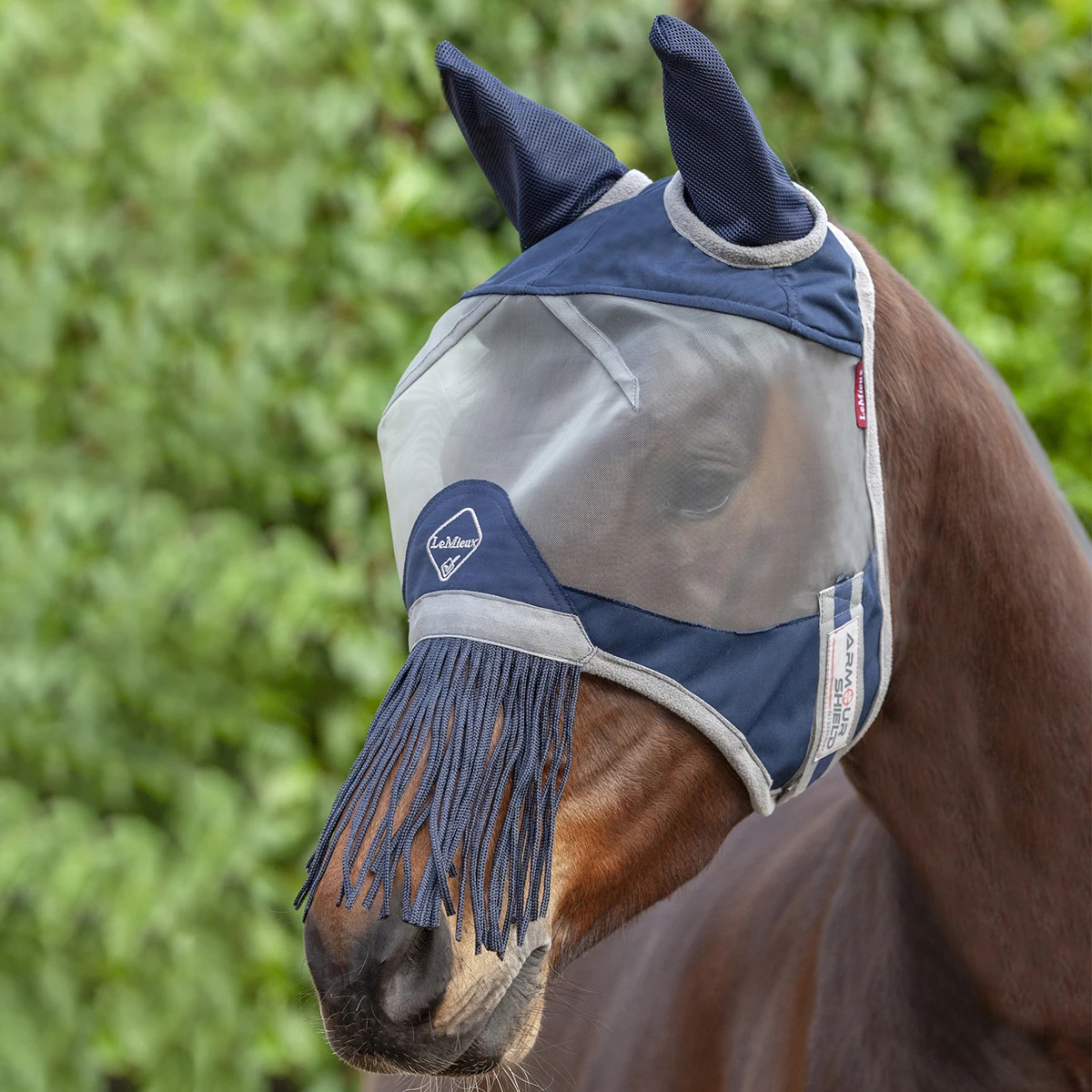 Vliegenmasker LeMieux Defender Met Franjes Donkerblauw-grijs 3 Vliegenmasker LeMieux Defender Met Franjes Donkerblauw-grijs