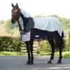 Zomerdeken WeatherBeeta Breeze III Combo Neck Blauw-wit -Ruiter Hoek Verkoopwinkel zomerdeken weatherbeeta breeze iii combo neck blauw wit 1500x1500 134688