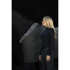 Zweetdeken Eskadron Essence Jersey Faux Fur Donkergroen -Ruiter Hoek Verkoopwinkel zweetdeken eskadron essence jersey faux fur donkergroen 1500x1500 171453