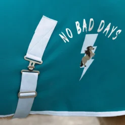 Zweetdeken QHP Thunderbolt Blauw -Ruiter Hoek Verkoopwinkel zweetdeken qhp thunderbolt blauw 1500x1500 185416